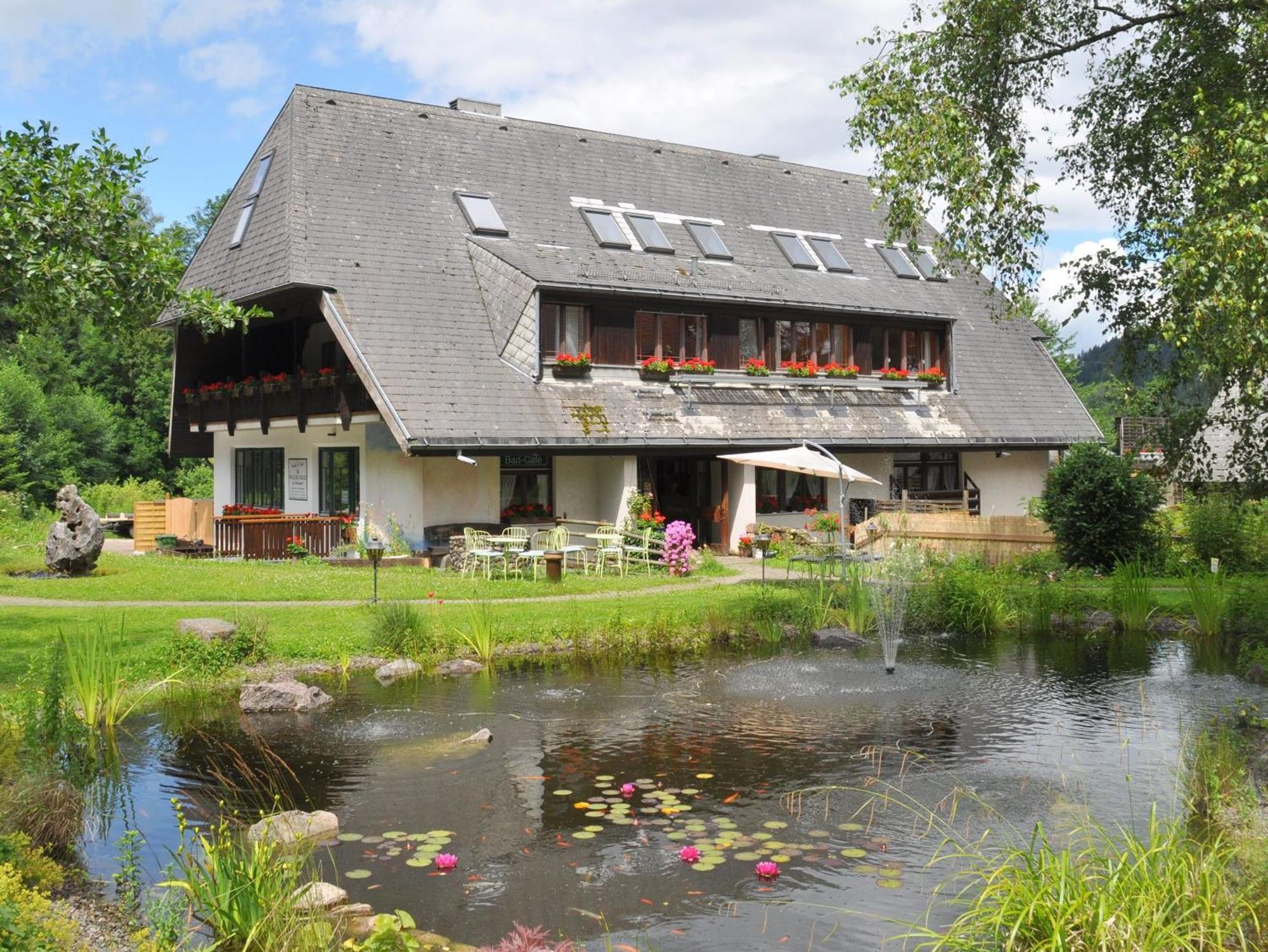 Hostel Waldblick Фрайбург Екстериор снимка